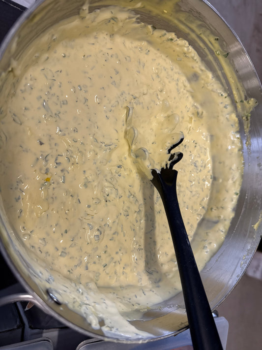 Verse saus voor bij asperges